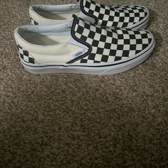 VANS SLIP-ON CHECKERBOARD SHOE: Size 8 Women’s (Black and White) - Picture 3 of 4